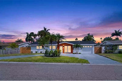 1524 Carson Circle NE, Saint Petersburg, FL 33703 - Photo 1