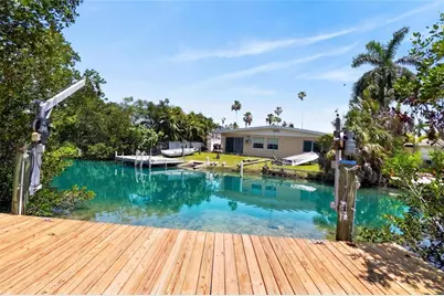1524 Carson Circle NE, Saint Petersburg, FL 33703 - Photo 60