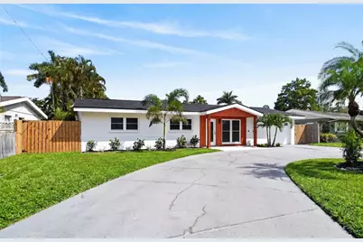 1524 Carson Circle NE, Saint Petersburg, FL 33703 - Photo 4