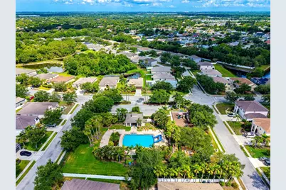 6143 42nd Street Circle E, Bradenton, FL 34203 - Photo 32