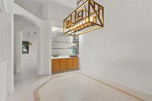 8315 Deerbrook Cir, Sarasota, FL 34238 - Photo 10