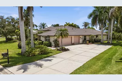 8315 Deerbrook Circle, Sarasota, FL 34238 - Photo 4