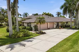 8315 Deerbrook Cir, Sarasota, FL 34238 - Photo 4