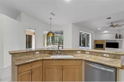 8315 Deerbrook Circle, Sarasota, FL 34238 - Photo 14