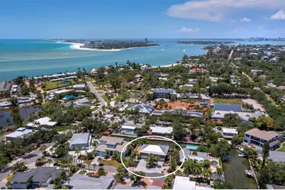 521 Cummings Street, Sarasota, FL 34242 - Photo 2