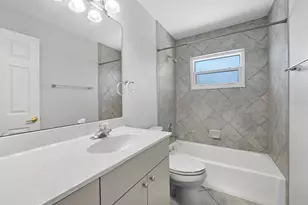 521 Cummings St, Sarasota, FL 34242 - Photo 22