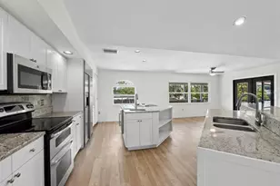 521 Cummings St, Sarasota, FL 34242 - Photo 12