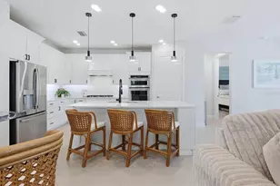 10109 Beachwalk Dr, Englewood, FL 34223 - Photo 14