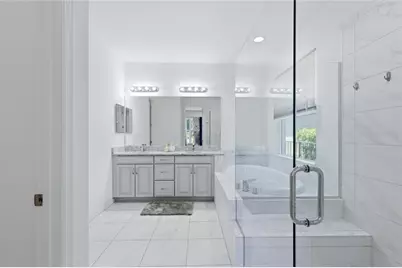5713 Sunflower Circle, Sarasota, FL 34238 - Photo 14