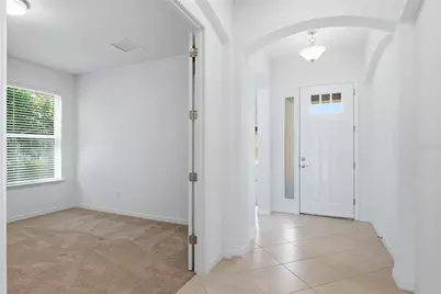 5713 Sunflower Circle, Sarasota, FL 34238 - Photo 10