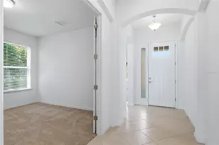 5713 Sunflower Cir, Sarasota, FL 34238 - Photo 10