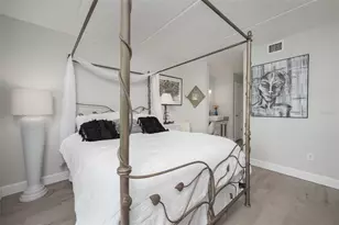 845 Benjamin Franklin Dr, Sarasota, FL 34236 - Photo 16