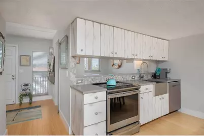 845 Benjamin Franklin Drive #302, Sarasota, FL 34236 - Photo 12