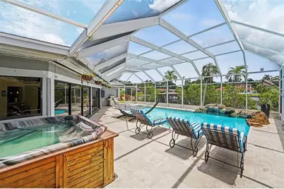 1615 Saint Pauls Drive, Clearwater, FL 33764 - Photo 22