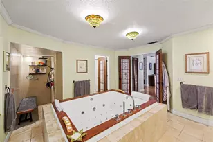 1615 St Pauls Dr, Clearwater, FL 33764 - Photo 12