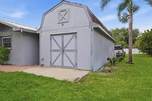 7714 N Leewynn Dr, Sarasota, FL 34240 - Photo 36