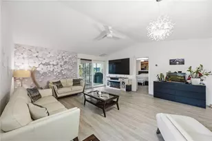 266 Oak Hill Dr, Sarasota, FL 34232 - Photo 6