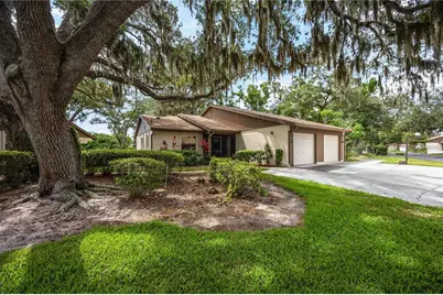 266 Oak Hill Drive #34, Sarasota, FL 34232 - Photo 2