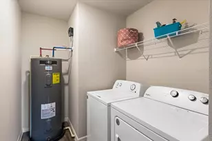 2737 E Price Blvd, North Port, FL 34288 - Photo 18