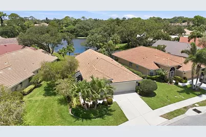 8006 Bobcat Circle, Sarasota, FL 34238 - Photo 2