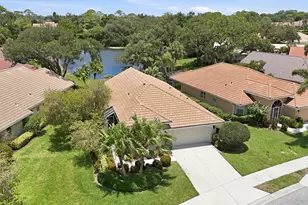 8006 Bobcat Cir, Sarasota, FL 34238 - Photo 2