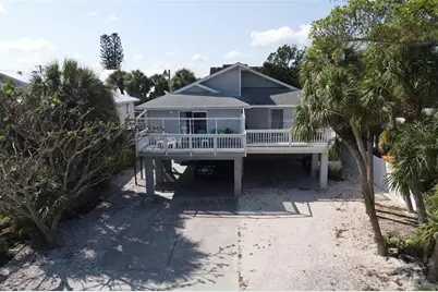 207 71st Street #E, Holmes Beach, FL 34217 - Photo 6