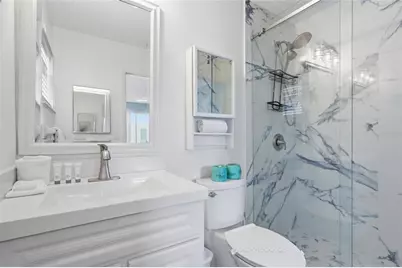 207 71st Street #E, Holmes Beach, FL 34217 - Photo 14