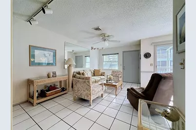 205 Highland Avenue #3, Bradenton Beach, FL 34217 - Photo 10