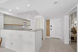 2020 Harbourside Dr, Longboat Key, FL 34228 - Photo 24