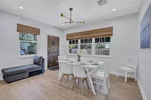 2437 Floyd St, Sarasota, FL 34239 - Photo 8