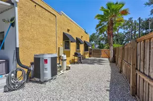 2437 Floyd St, Sarasota, FL 34239 - Photo 40