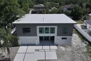 2258 Arlington St, Sarasota, FL 34239 - Photo 2