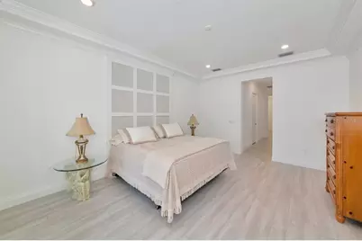 4657 Antrim Drive, Sarasota, FL 34240 - Photo 18