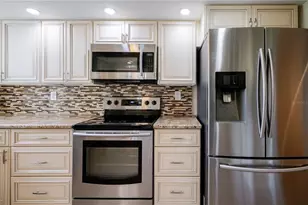 6267 Midnight Pass Rd, Sarasota, FL 34242 - Photo 14