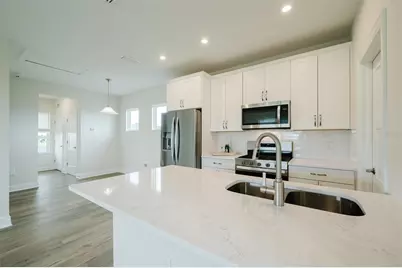 7910 Lake Flores Avenue, Bradenton, FL 34210 - Photo 16