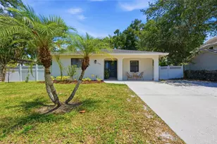 831 Highland St, Sarasota, FL 34234 - Photo 1