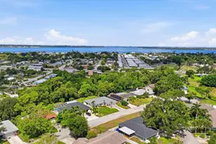 2130 72nd St Cir W, Bradenton, FL 34209 - Photo 4