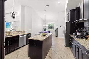 553 Chantilly Trail, Bradenton, FL 34212 - Photo 16