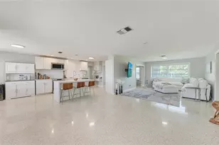 302 Dona Dr, Nokomis, FL 34275 - Photo 6