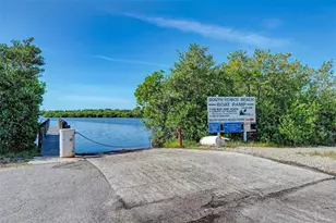 302 Dona Dr, Nokomis, FL 34275 - Photo 88