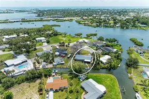 302 Dona Dr, Nokomis, FL 34275 - Photo 2