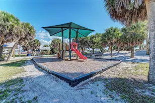 302 Dona Dr, Nokomis, FL 34275 - Photo 82