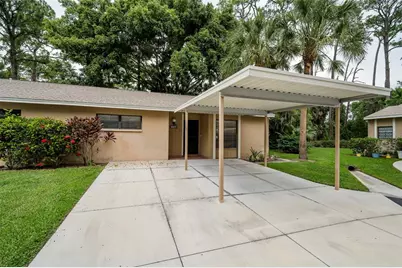 4807 Village Gardens Drive #104, Sarasota, FL 34234 - Photo 8