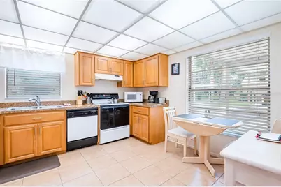 4807 Village Gardens Drive #104, Sarasota, FL 34234 - Photo 10