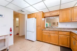 4807 Village Gardens Dr, Sarasota, FL 34234 - Photo 14