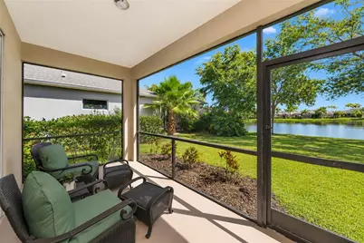 4930 Newport News Circle, Bradenton, FL 34211 - Photo 10