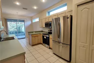 4469 Edinbridge Cir, Sarasota, FL 34235 - Photo 8