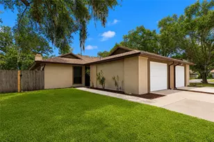 5176 Cedar Hammock Ln, Sarasota, FL 34232 - Photo 2