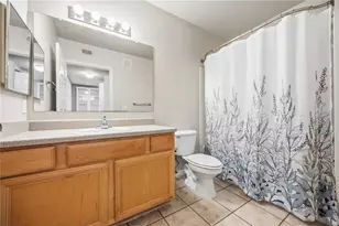 1025 Villagio Cir, Sarasota, FL 34237 - Photo 36