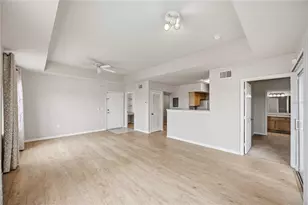 1025 Villagio Cir, Sarasota, FL 34237 - Photo 8
